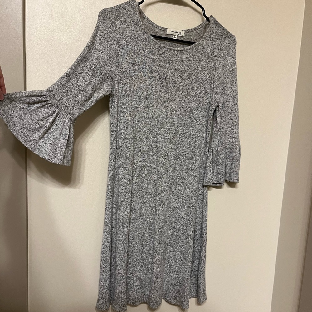 Monteau Grey Sweater Dress Flowy Bell Sleeves Fall Winter Casual Heathred Dress